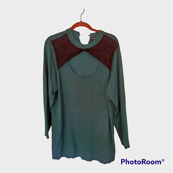 Green Sweater with Black Lace by Torrid - Picture 2 of 3